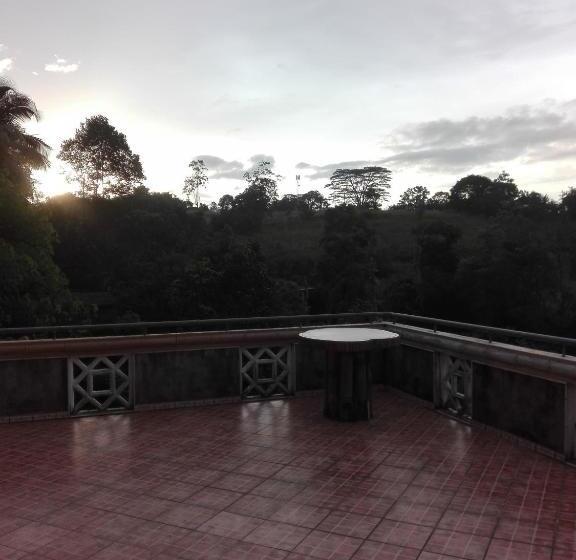 بنسيون Lanka Peter S House