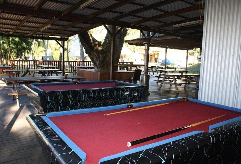 هاستل Nomads Airlie Beach