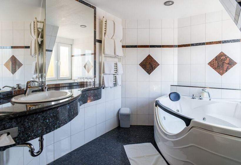 Aparthotel Astro   Nichtraucher