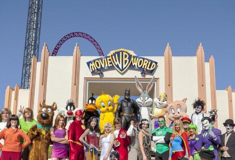 هتل Aristocrat Apartments