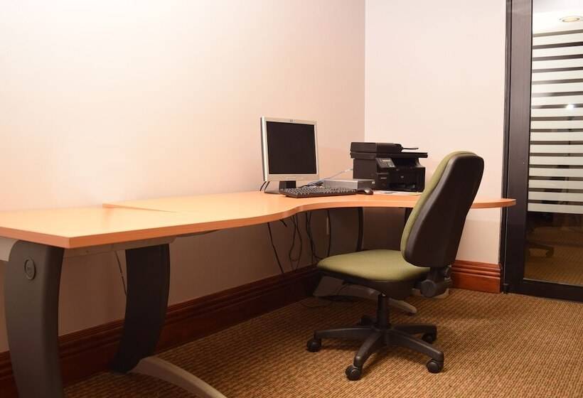 فندق Best Western Plus Nuevo Laredo Inn & Suites