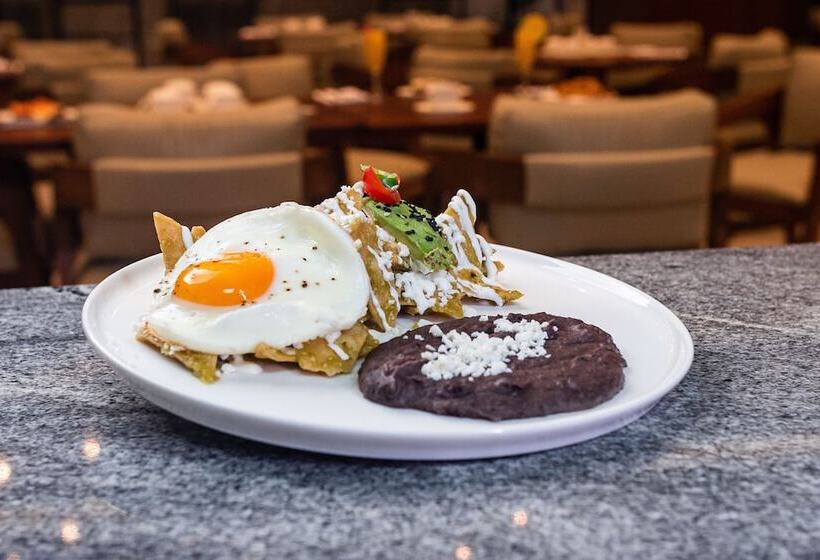 فندق Best Western Plus Nuevo Laredo Inn & Suites