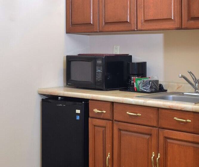 فندق Best Western Plus Nuevo Laredo Inn & Suites