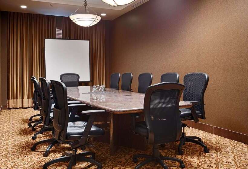 בית מלון כפרי Best Western Sunrise Inn & Suites