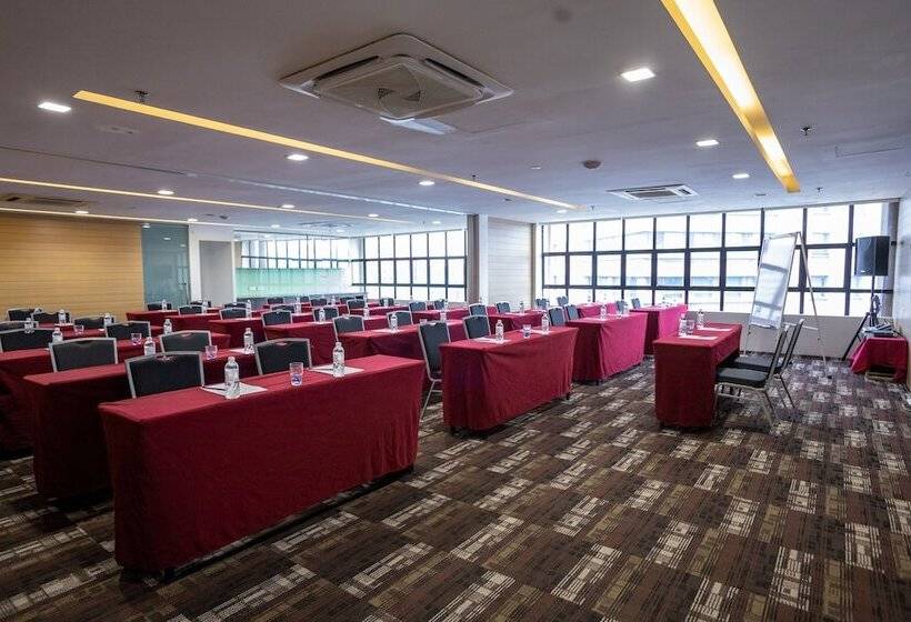 Citrus Hotel Johor Bahru By Compass Hospitality