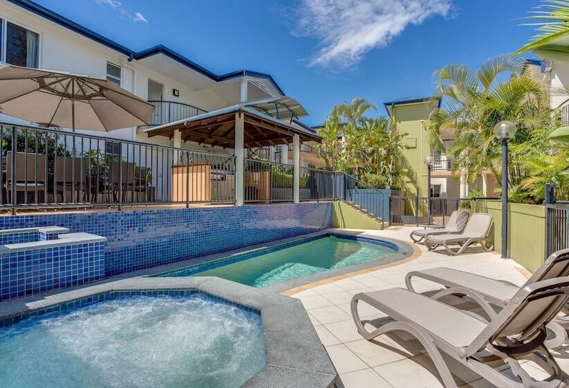 هتل Eco Beach Resort