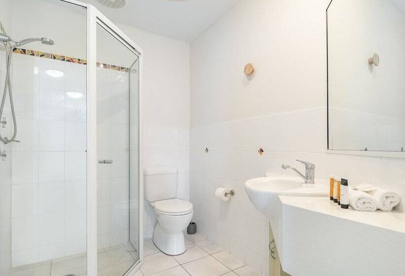 هتل Eco Beach Resort