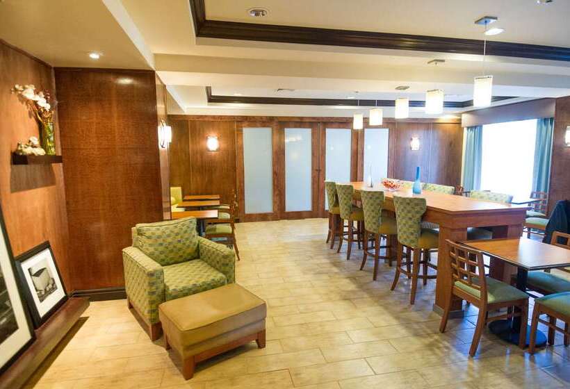 فندق Hampton Inn Brattleboro