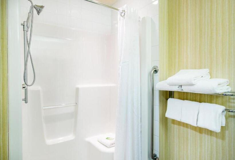 هتل Ramada By Wyndham Prince Albert