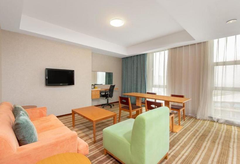 호텔 Holiday Inn Express Changshu, An Ihg