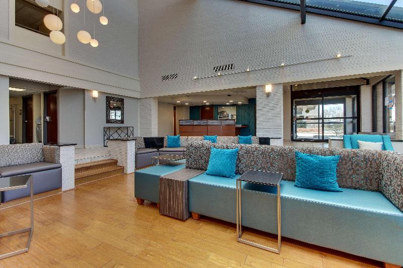 Отель Pear Tree Inn St Louis Airport