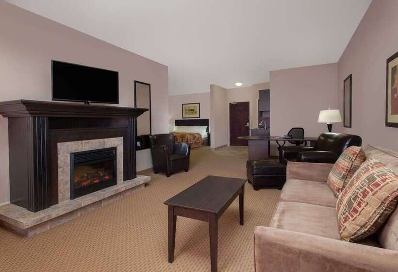 فندق Ramada By Wyndham Brooks