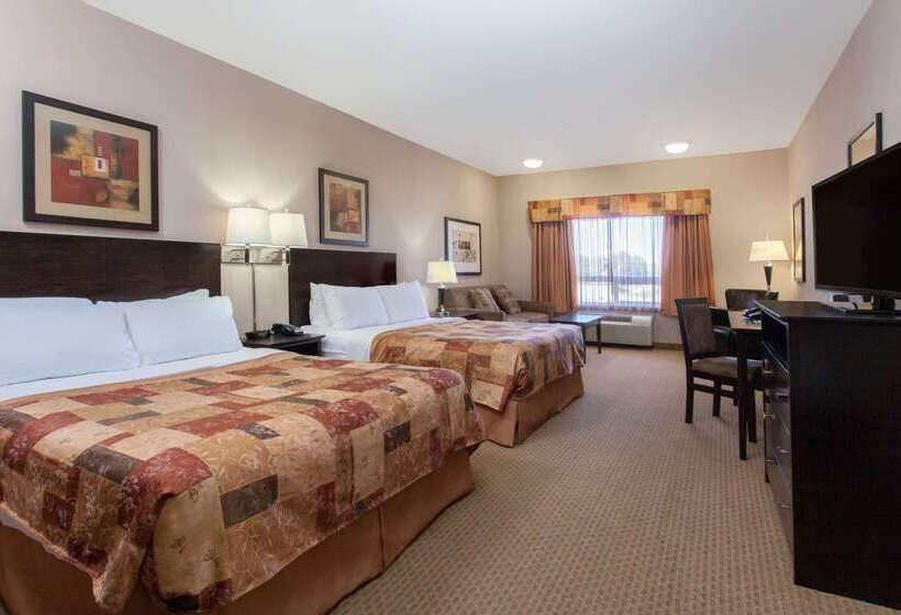 בית מלון כפרי Ramada By Wyndham Brooks