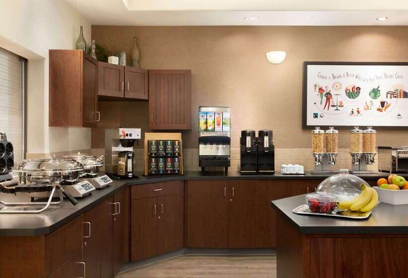 בית מלון כפרי Ramada By Wyndham Drayton Valley