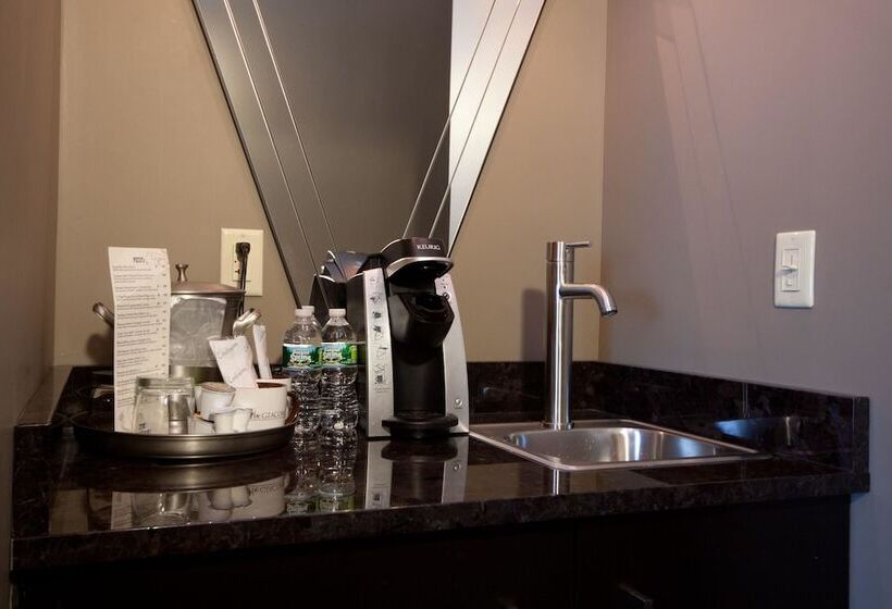 The Giacomo, Ascend Hotel Collection
