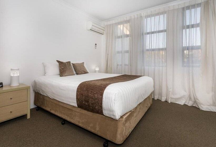 Perth Ascot Central Apartment Hotel Official