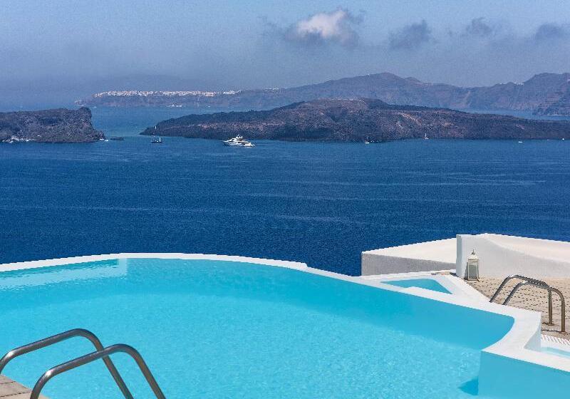 Apanemo Hotel & Suites