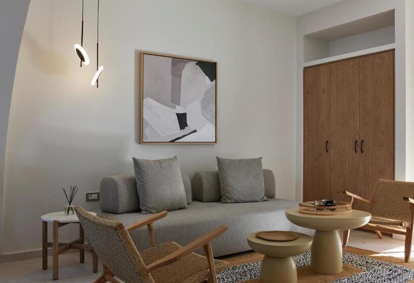 Apanemo Hotel & Suites