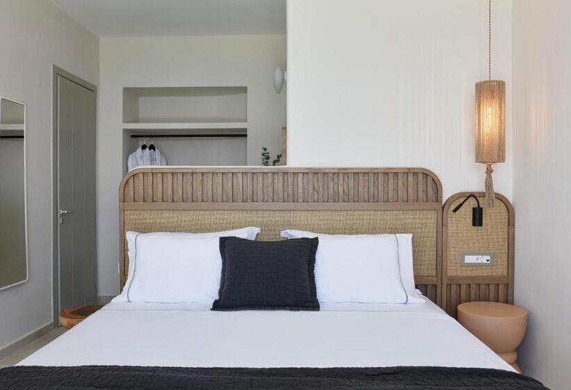 Apanemo Hotel & Suites