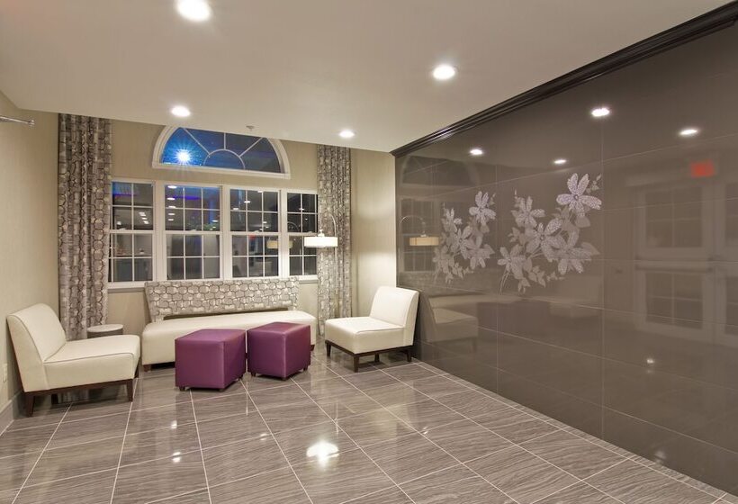 ホテル Best Western Plus Woodstock Inn & Suites