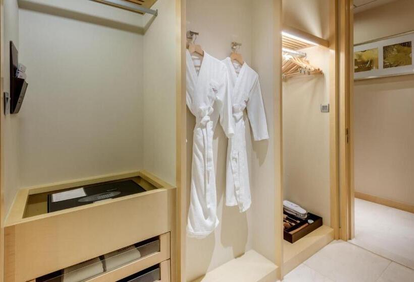 هتل Crowne Plaza Xiangyang, An Ihg