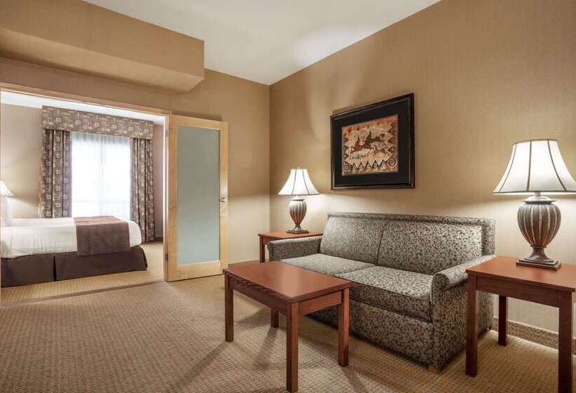 בית מלון כפרי Days Inn & Suites By Wyndham Strathmore