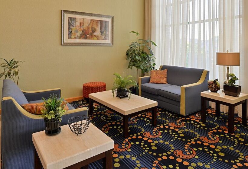 هتل Holiday Inn Express & Suites   Ocean City, An Ihg
