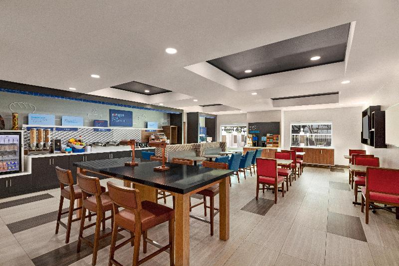 فندق Holiday Inn Express & Suites Pembroke Pines Sheridan St, An Ihg