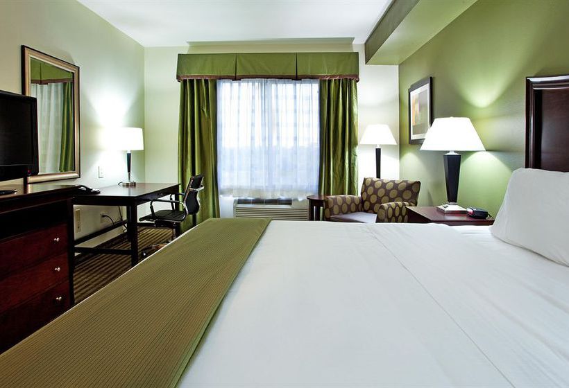 فندق Holiday Inn Express  & Suites Biloxi Ocean Springs