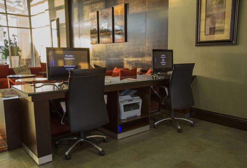 בית מלון כפרי Holiday Inn Pearl   Jackson Area, An Ihg