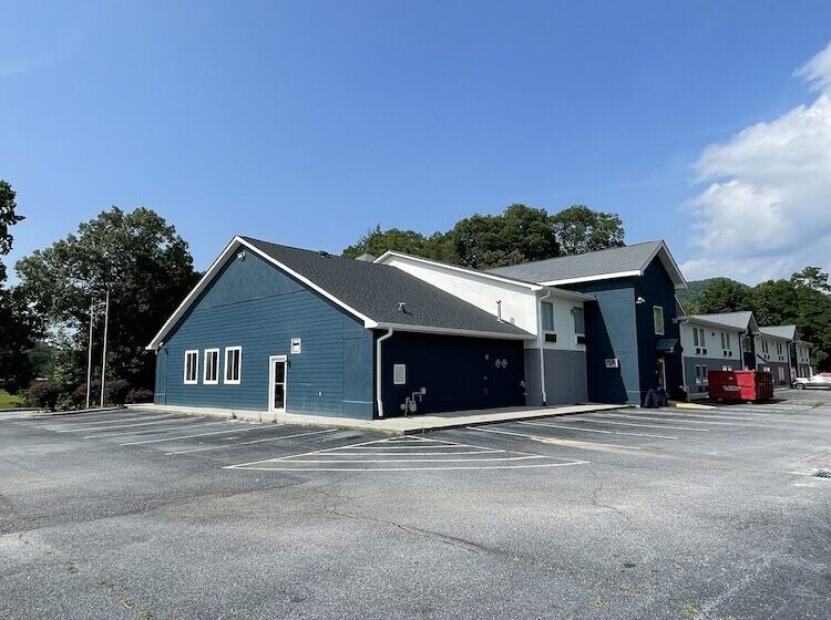 فندق Clarion Pointe Dillard Near Blue Ridge Mountains