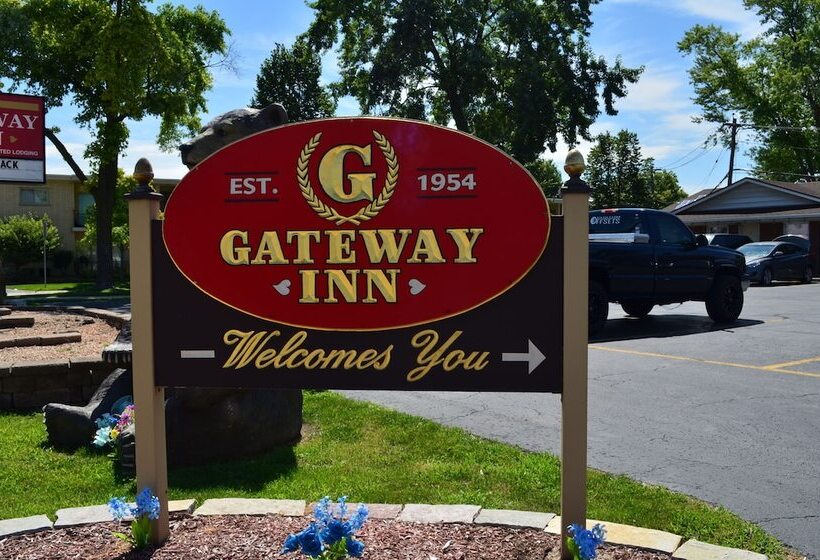הוסטל Gateway Inn