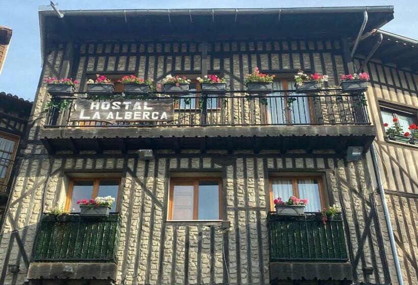 پانسیون Hostal La Alberca