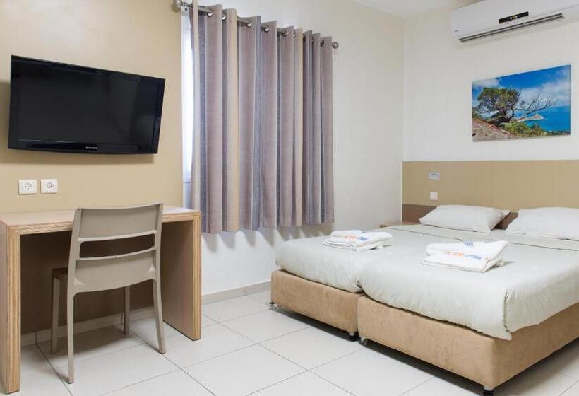 Hi   Ein Gedi Hostel