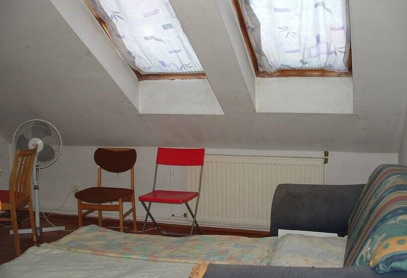 Ace Hostel