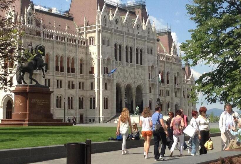 簡易ホテル Jazzy Vibes Parliament Rooms And Ensuites