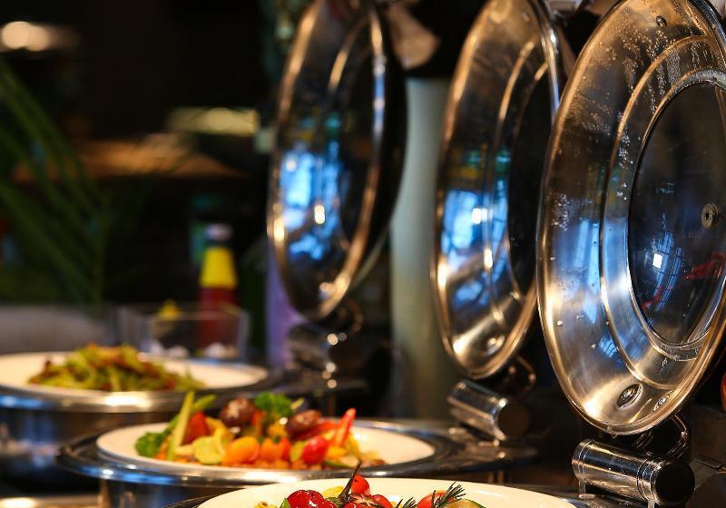 בית מלון כפרי Crowne Plaza Chengdu Panda Garden By Ihg