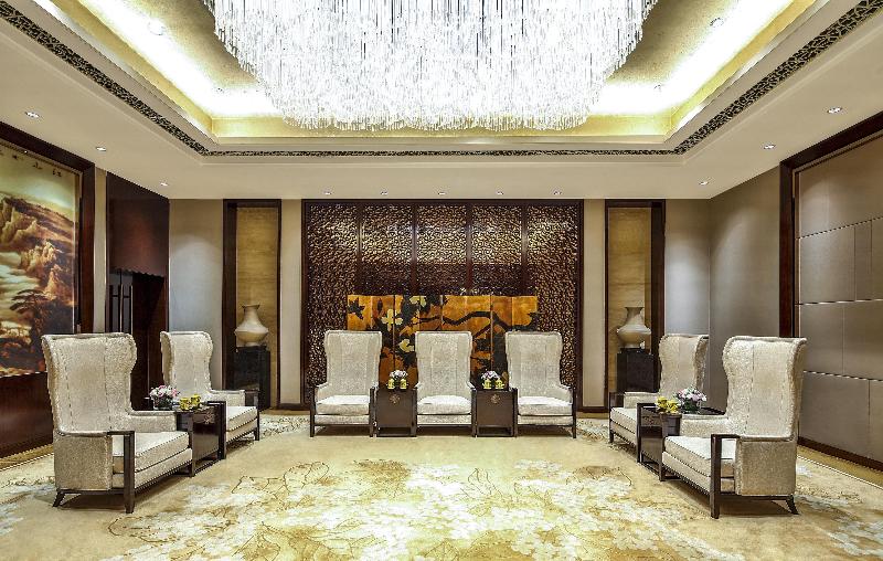 בית מלון כפרי Crowne Plaza Chengdu Panda Garden By Ihg