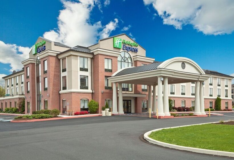 호텔 Holiday Inn Express And Suites   Quakertown, An Ihg