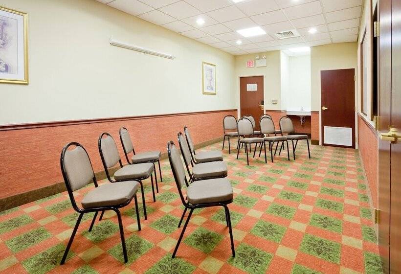 酒店 Holiday Inn Express And Suites   Quakertown, An Ihg
