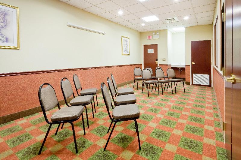 호텔 Holiday Inn Express And Suites   Quakertown, An Ihg