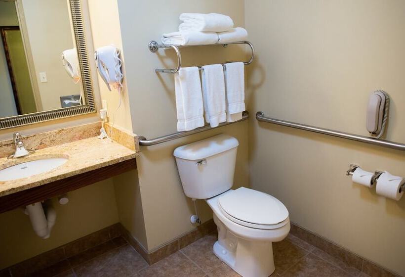 هتل Holiday Inn Express Devils Lake, An Ihg