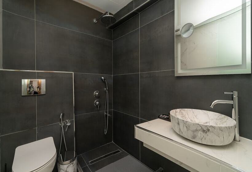 בית מלון כפרי Karalis City