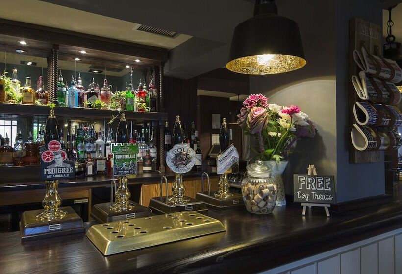هتل Owl, Hambleton By Marston S Inns