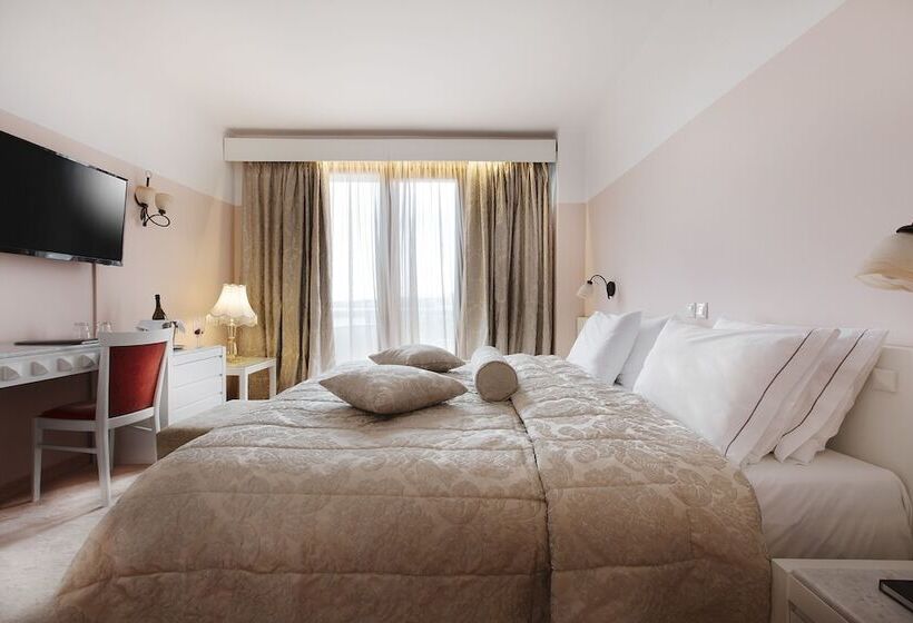 هتل Z Palace & Congress Center