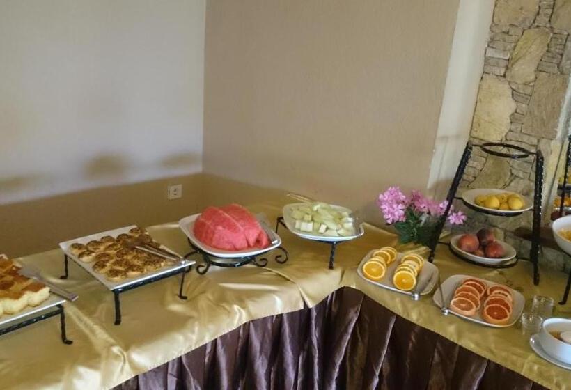 هتل Ata Lagoon Beach