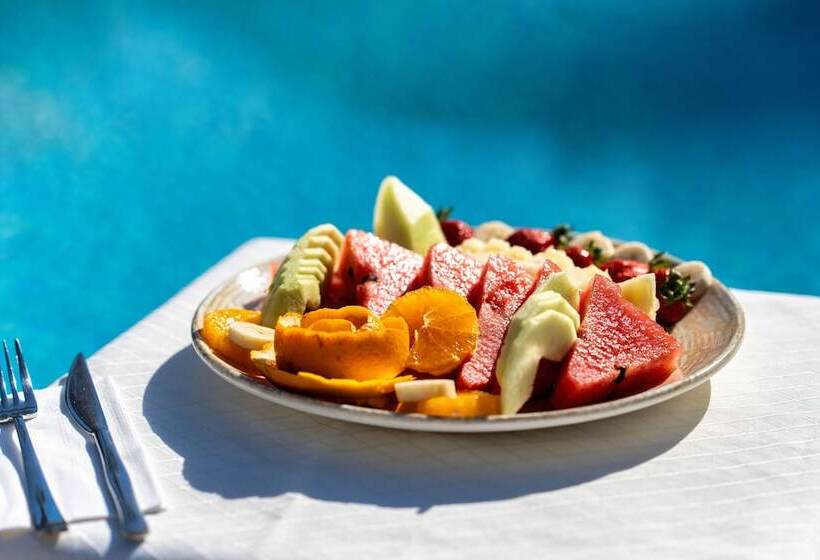 هتل Ata Lagoon Beach