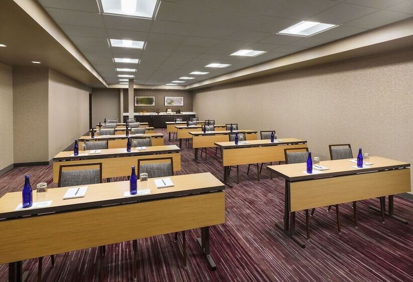 בית מלון כפרי Courtyard Chicago Bloomingdale