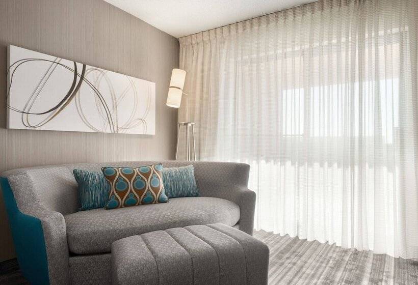 בית מלון כפרי Courtyard Chicago Bloomingdale