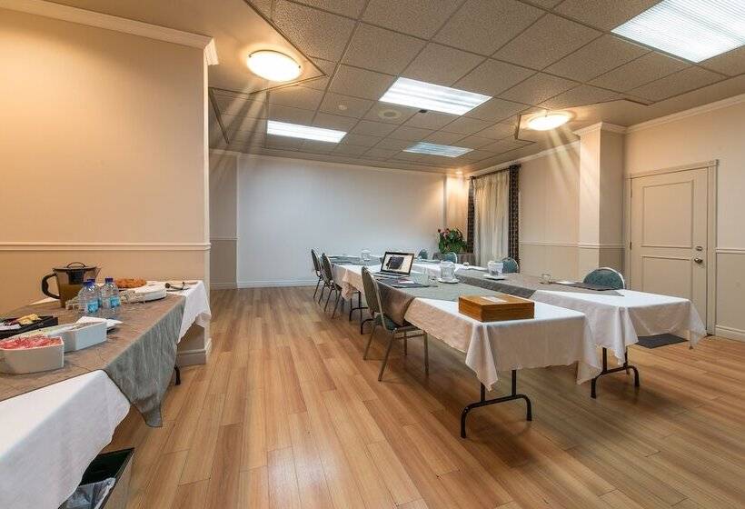 فندق Days Inn By Wyndham Berthierville